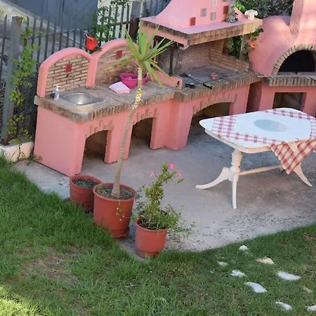 Vila Private Akobara, 2km From Center