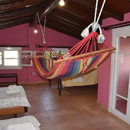 Vila Private Akobara, 2km From Center Kanálion