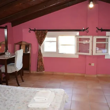 Vila Private Akobara, 2km From Center